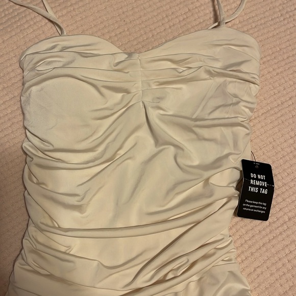 Express Rouched Body Contour Body Suit - Picture 2 of 7